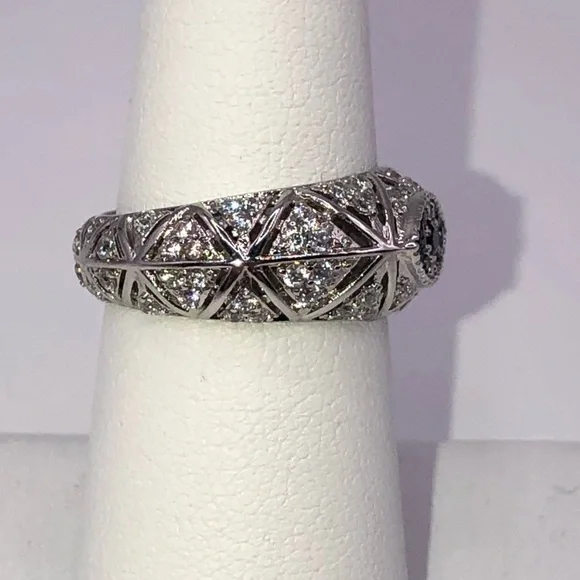 Sapphire Evil Eye Ring - Picture 4 of 11